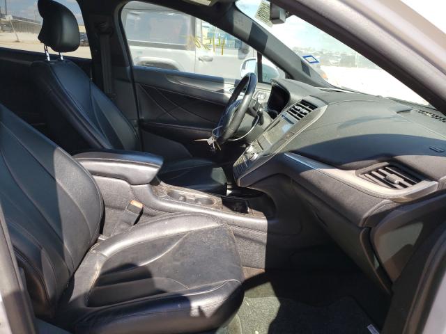 2016 LINCOLN MKC PREMIE 5LMCJ1C99GUJ01382
