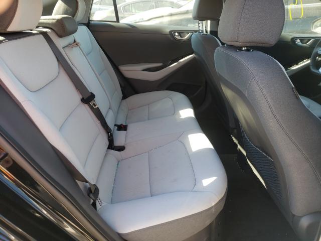 2021 HYUNDAI IONIQ SE KMHC75LC8MU257431