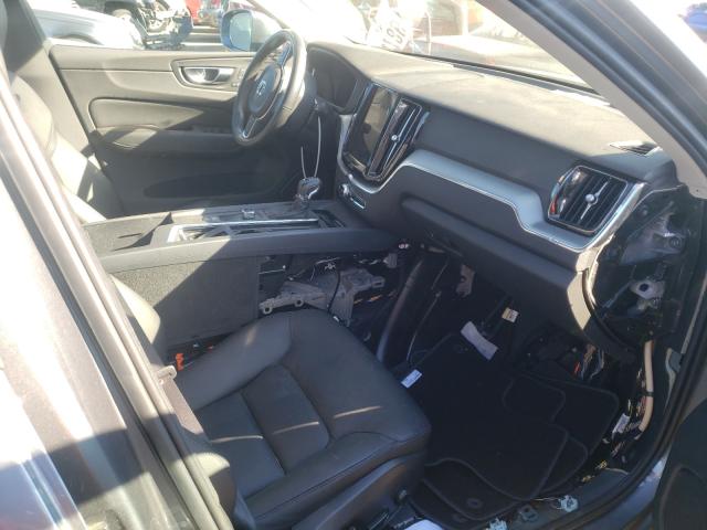 2018 VOLVO XC60 T6 MO YV4A22RK7J1037540