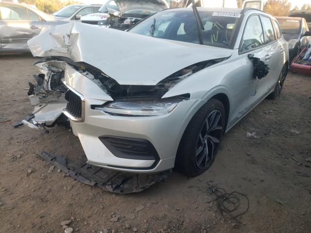2020 VOLVO V60 T5 MOM YV1102EK4L2376259