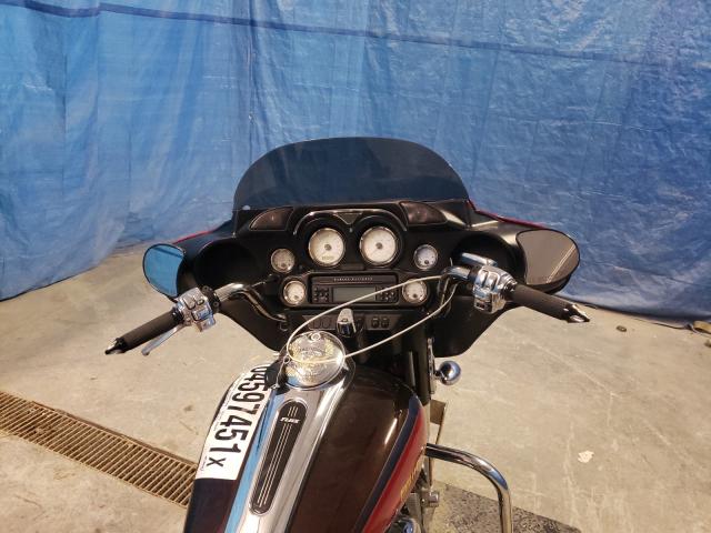 2010 HARLEY-DAVIDSON FLHX 1HD1KB415AB627911