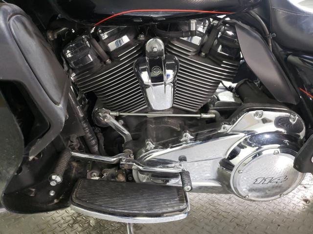 2019 HARLEY-DAVIDSON FLTRU 1HD1KGF18KB614940