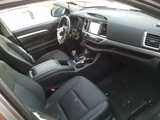 5TDBZRFH6KS970287 Toyota Highlander 2019. Фото: 4