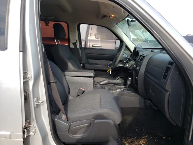 2011 DODGE NITRO SE 1D4PT2GK8BW586295