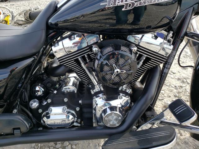 2011 HARLEY-DAVIDSON FLHX 1HD1KB415BB632334
