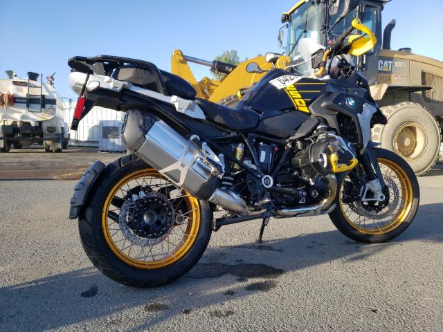 2022 BMW UK WB10M030XN6F00204