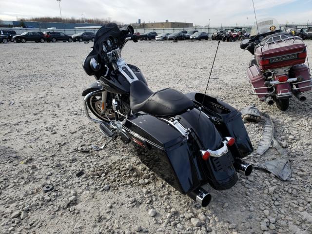 2011 HARLEY-DAVIDSON FLHX 1HD1KB415BB632334