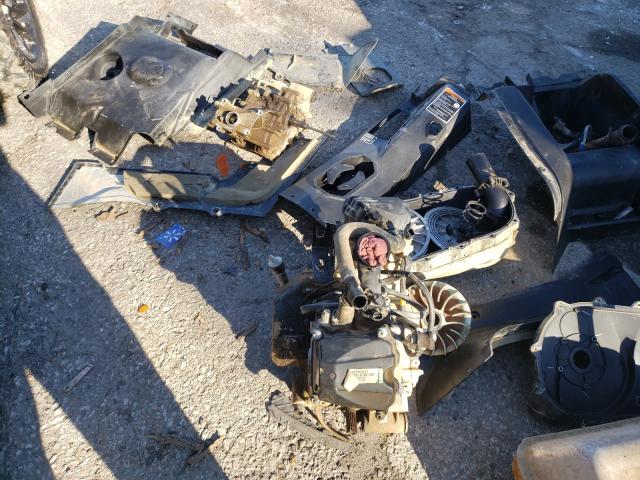 2015 CAN-AM COMMANDER 3JBKKAP29FJ003649