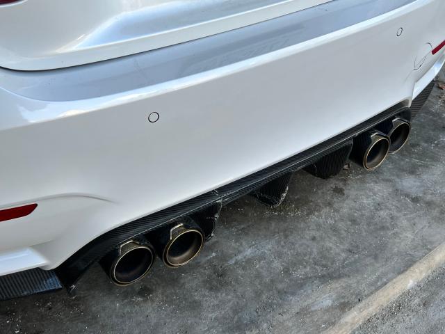 2017 BMW M4 WBS3R9C57HK709449