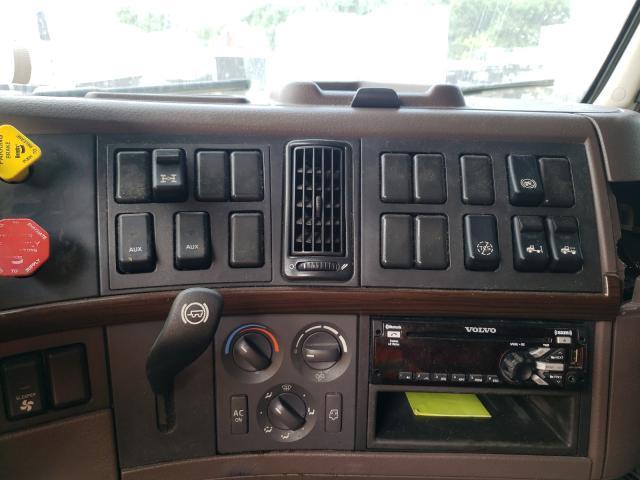 2016 VOLVO VN VNL 4V4NC9EHXGN957740