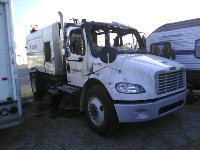 Salvage cars for sale from Copart Eldridge, IA: 2016 Freightliner M2 106 MED