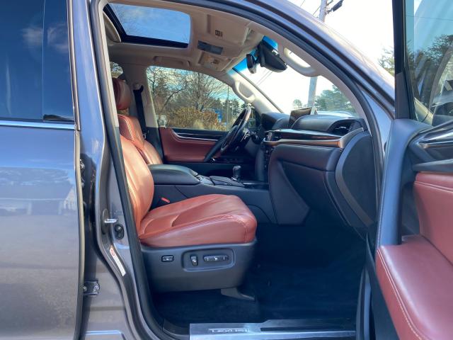 2016 LEXUS LX 570 JTJHY7AX7G4196597