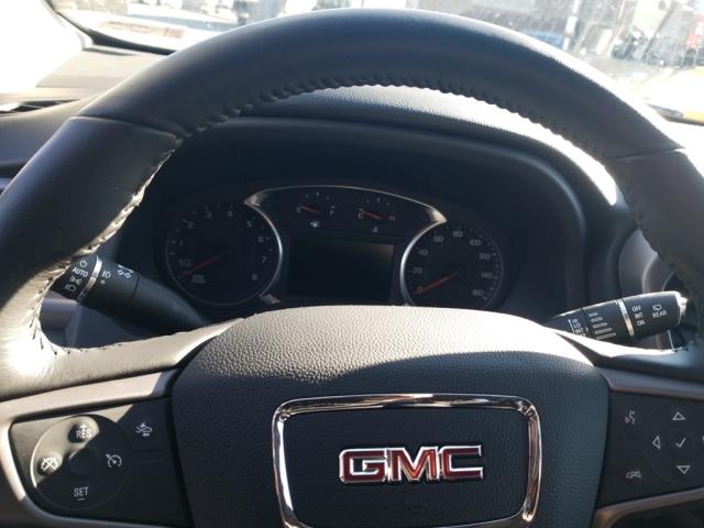 2021 GMC ACADIA AT4 1GKKNLLS8MZ201207