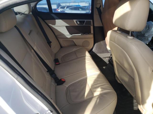 2014 JAGUAR XF SAJWA0ES4EPU09930