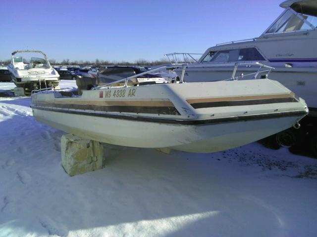 Salvage boats for sale at Elgin, IL auction: 1983 Harr Special