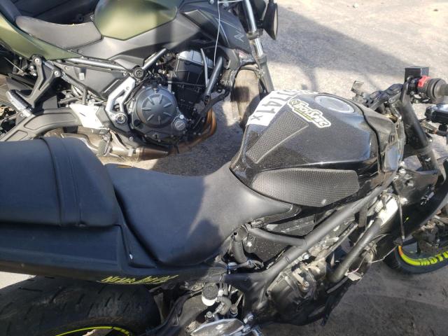 2020 YAMAHA YZFR3 A MH3RH18Y6LK003995