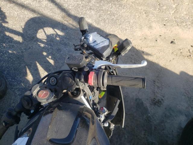 2020 YAMAHA YZFR3 A MH3RH18Y6LK003995