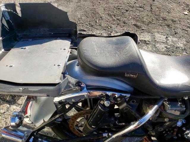 2011 HARLEY-DAVIDSON FLHTC 1HD1FF41XBB642191