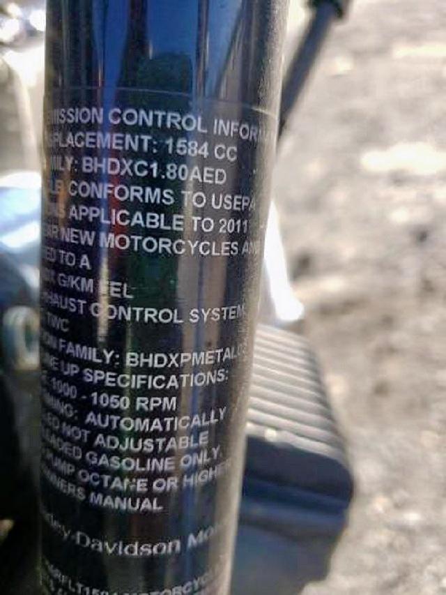 2011 HARLEY-DAVIDSON FLHTC 1HD1FF41XBB642191