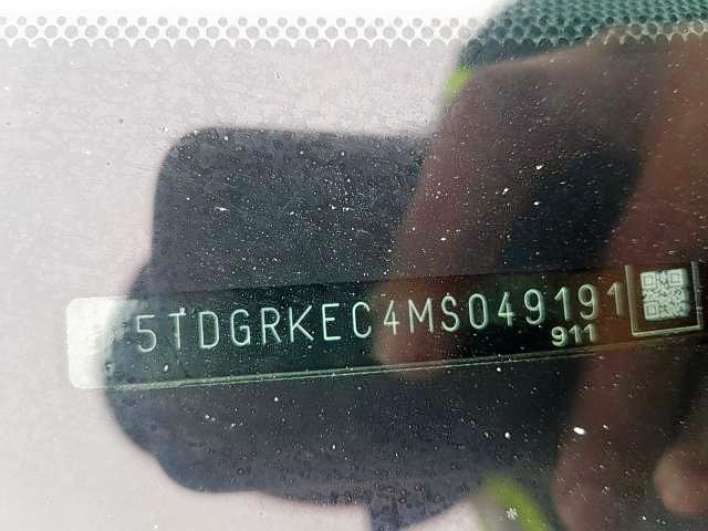 2021 TOYOTA SIENNA LE 5TDGRKEC4MS049191