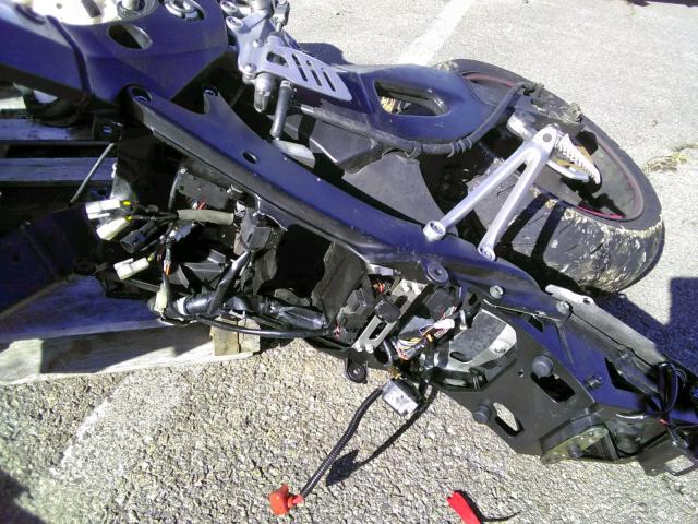 2006 SUZUKI GSX-R1000 JS1GT76A762116V1N