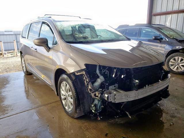 Salvage cars for sale from Copart Helena, MT: 2018 Chrysler Pacifica T
