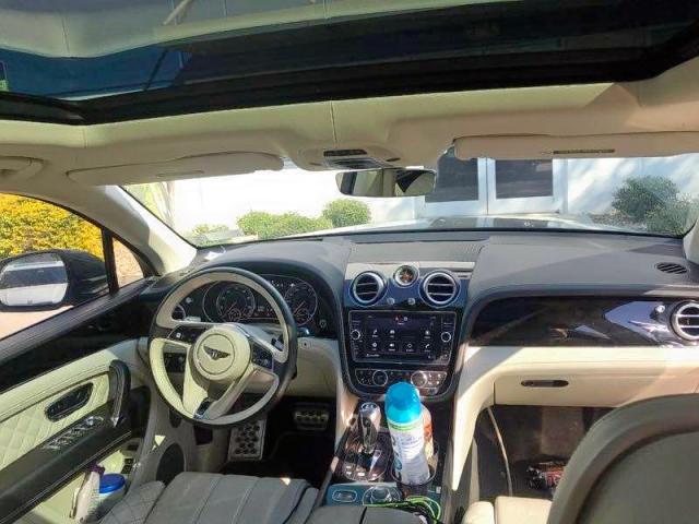 2018 BENTLEY BENTAYGA SJAAC2ZV6JC017943