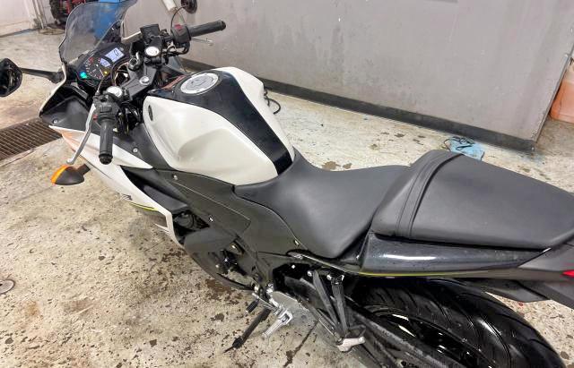 2017 YAMAHA YZFR3 A MH3RH15N5HK001317