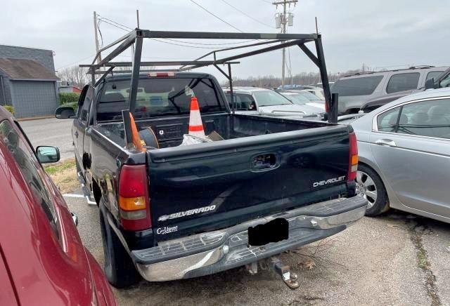 1GCEK19T7YE168929 Chevrolet Silverado 2000. Фото: 2