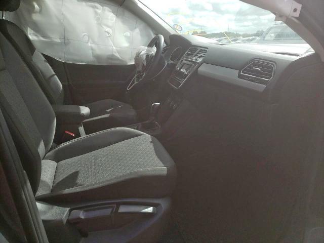 3VV1B7AX1KM096452 Volkswagen Tiguan S 2019. Фото: 4