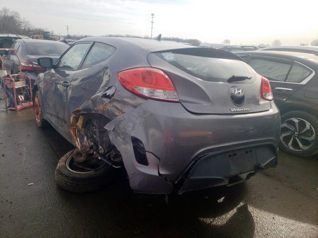KMHTC6AD1DU121980 Hyundai Veloster 2013. Фото: 2