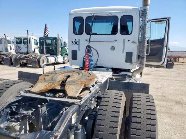 1XPBAP8XXED228215 Peterbilt 579 2014. Фото: 5