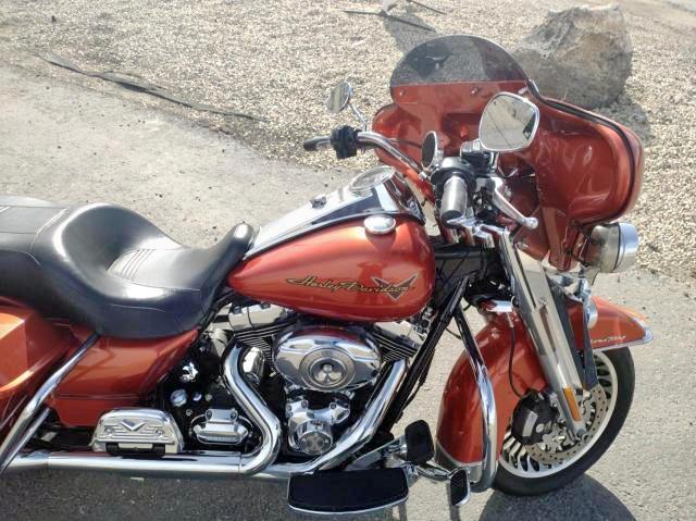 2011 HARLEY-DAVIDSON FLHR 1HD1FB419BB630493
