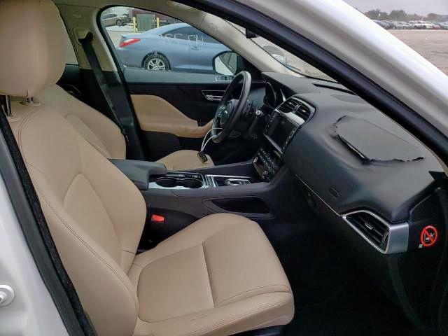 SADCJ2BV3HA084596 Jaguar F-Pace Pre 2017. Фото: 4
