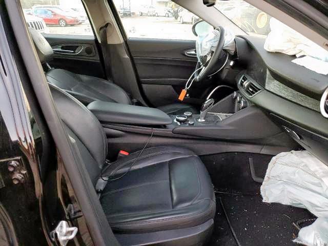 ZARFAEBNXJ7590042 Alfa Romeo Giulia 2018. Фото: 4