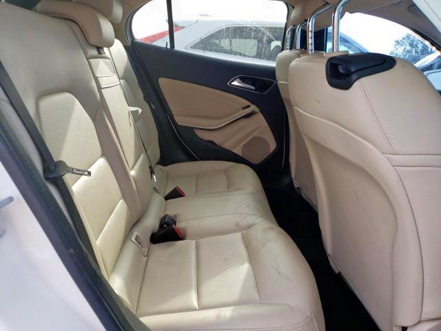 2016 MERCEDES-BENZ GLA 250 4M WDCTG4GB0GJ214296