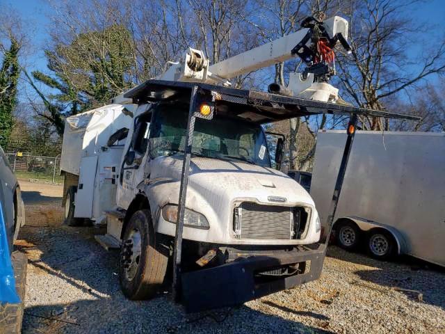 Salvage trucks for sale at Tanner, AL auction: 2016 Freightliner M2 106 MED