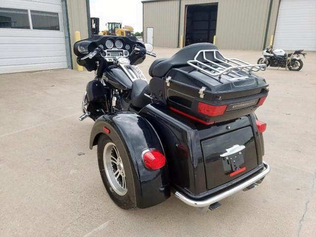 2011 HARLEY-DAVIDSON FLHTCUTG 1HD1MAM15BB855252