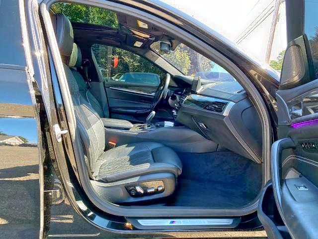 2018 BMW M550XI WBAJB9C53JB036682