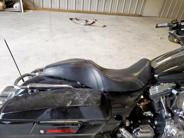 2007 HARLEY-DAVIDSON FLHX 1HD1KB4177Y709998