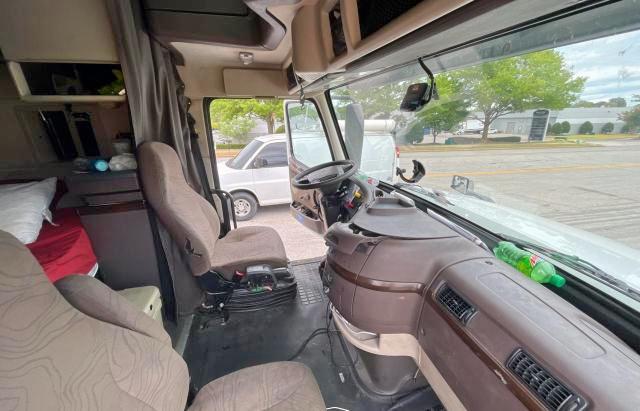 2015 VOLVO VN VNL 4V4NC9EH8FN179310