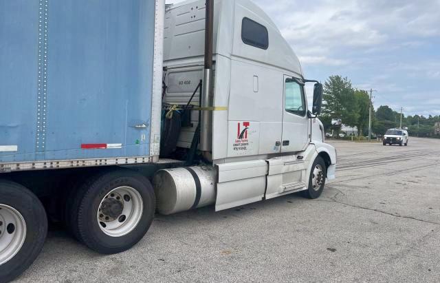 2015 VOLVO VN VNL 4V4NC9EH8FN179310