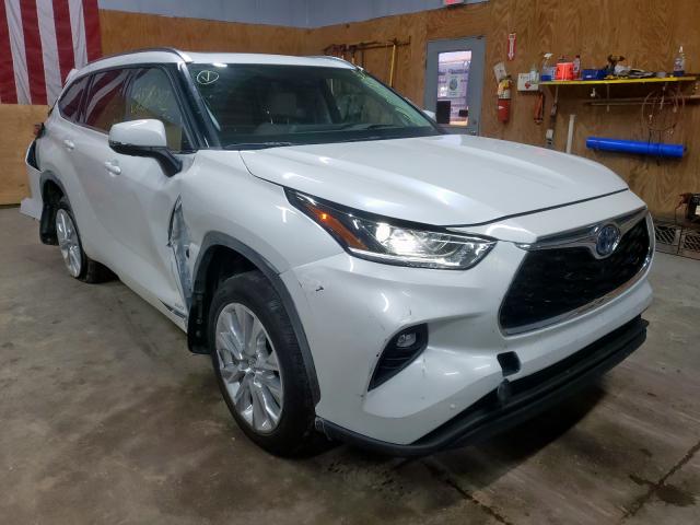 Salvage cars for sale from Copart Kincheloe, MI: 2022 Toyota Highlander