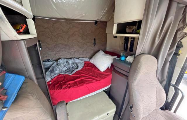 2015 VOLVO VN VNL 4V4NC9EH8FN179310