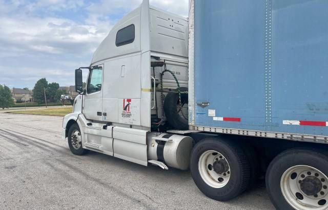 2015 VOLVO VN VNL 4V4NC9EH8FN179310