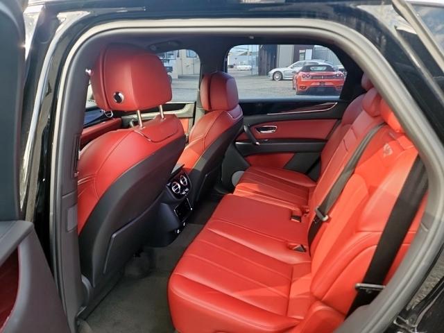 2019 BENTLEY BENTAYGA SJAAM2ZV8KC024682