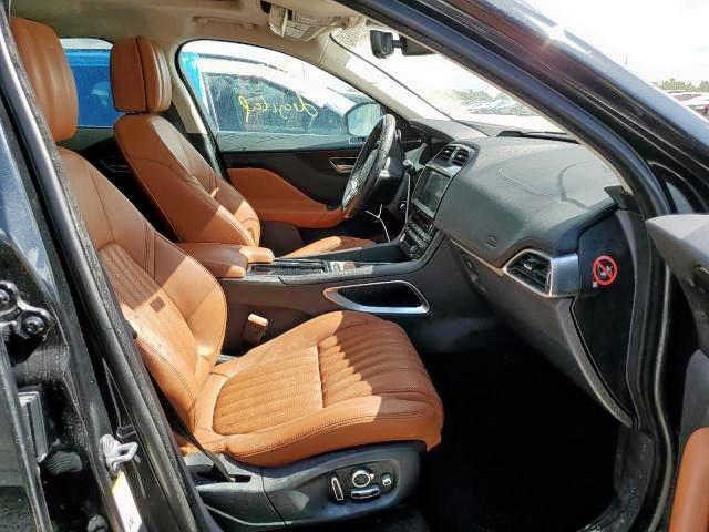2019 JAGUAR F-PACE POR SADCN2GX2KA359347