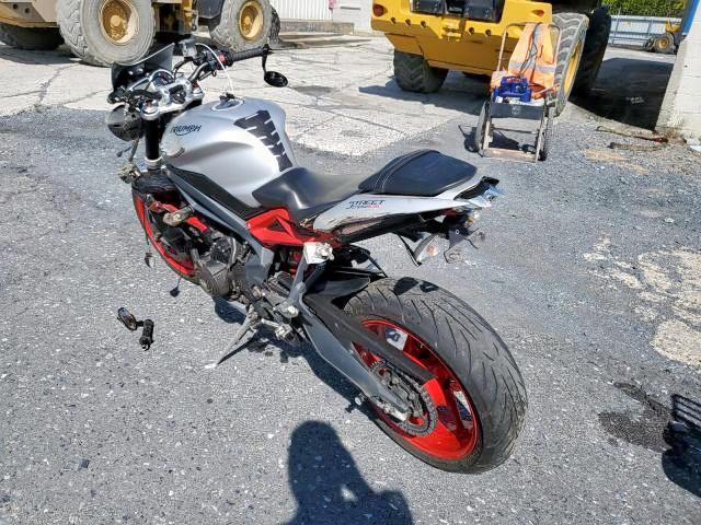 2015 TRIUMPH MOTORCYCLE STREET TRI SMTL03NE1FT686884