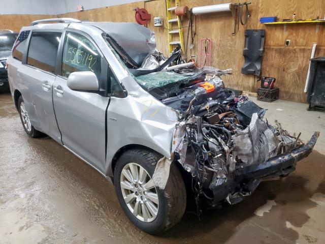 Salvage cars for sale from Copart Kincheloe, MI: 2017 Toyota Sienna LE