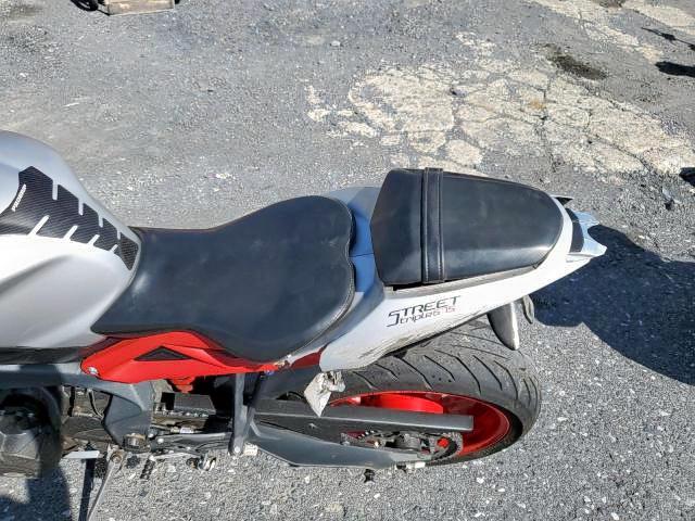 2015 TRIUMPH MOTORCYCLE STREET TRI SMTL03NE1FT686884